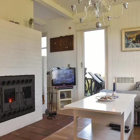 Four Bedroom Holiday In *